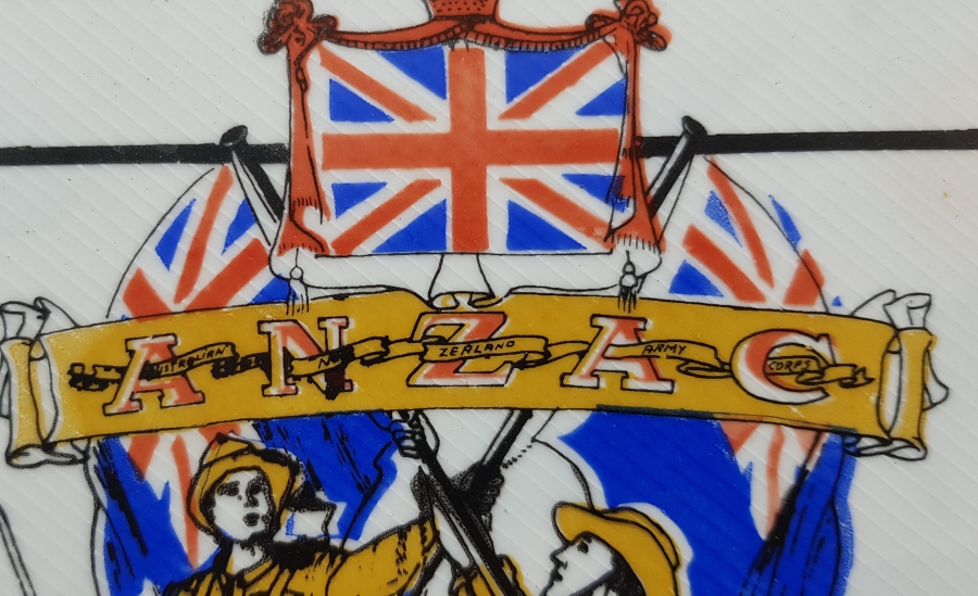 1990 YILI YAPIMI ÇANAKKALE SAVAŞI'NIN 75. YILI ANISINA YAPILMIŞ HATIRA ÇERÇEVELİ ANZAK SERAMİK KARO