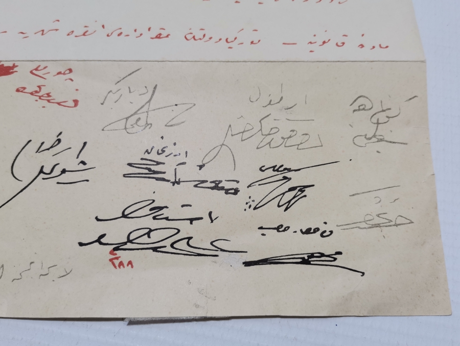 ANKARA'NIN BAŞKENT OLMASIYLA İLGİLİ VERİLMİŞ İSMET İNÖNÜ, KAZIM KARABEKİR GİBİ ÖNEMLİ KİŞİLERİN İMZALARI BULUNAN ÇOK NADİR EL YAZMA KANUN TEKLİFİ