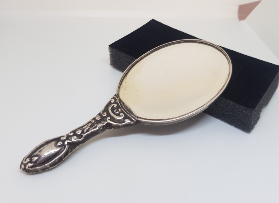 KABARTMA İŞÇİLİKLİ ANTİKA GÜMÜŞ EL AYNASI