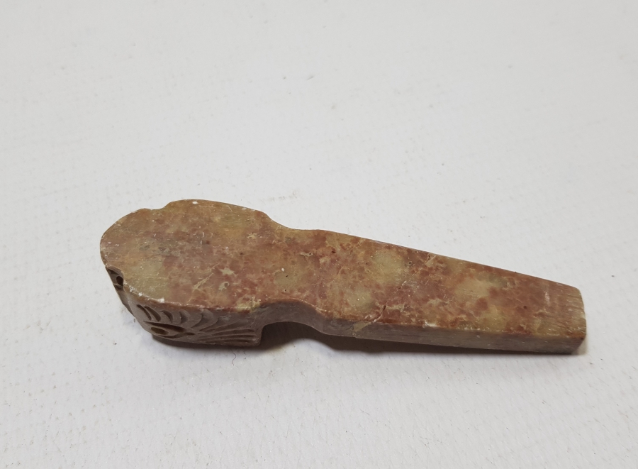 JADE TAŞINDAN YAPILMIŞ ANTİKA SİGARA AĞIZLIĞI