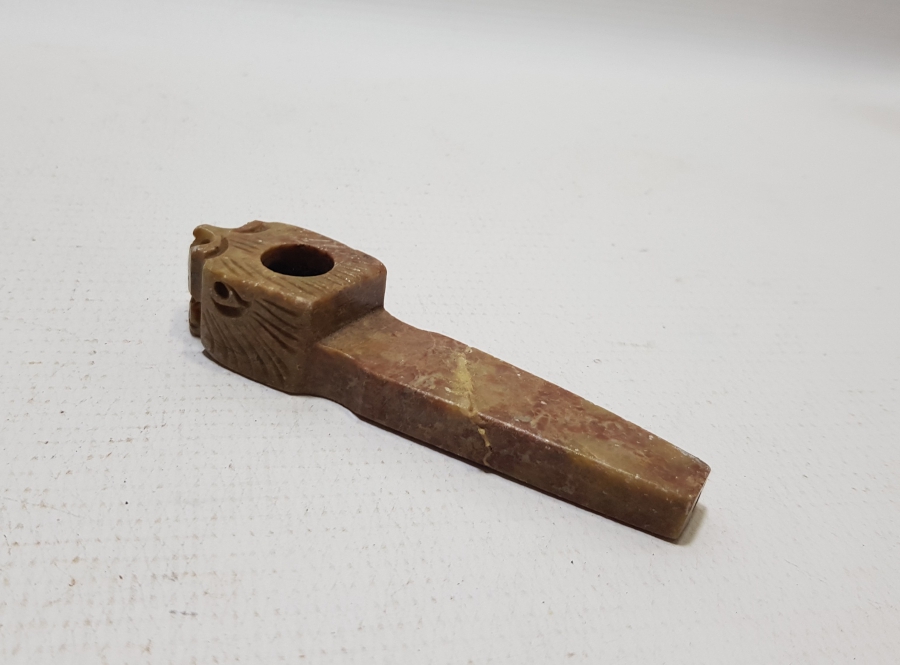 JADE TAŞINDAN YAPILMIŞ ANTİKA SİGARA AĞIZLIĞI