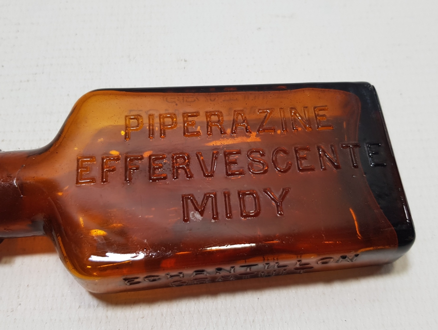 OSMANLI DÖNEMİ KABARTMA İŞÇİLİKLİ NADİR İLAÇ ŞİŞESİ