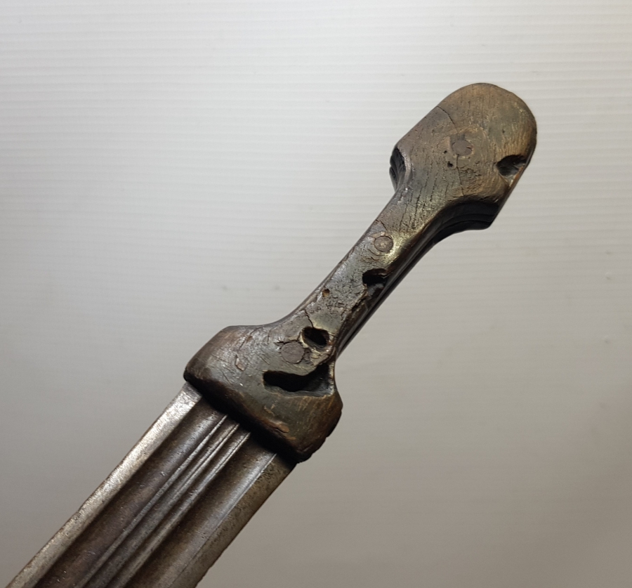 ÜZERİ USTA DAMGALI OSMANLI DÖNEMİ BOYNUZ SAPLI BÜYÜK BOY ÇERKES KAMASI