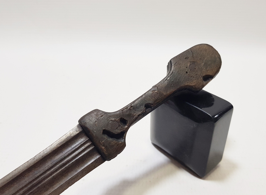 ÜZERİ USTA DAMGALI OSMANLI DÖNEMİ BOYNUZ SAPLI BÜYÜK BOY ÇERKES KAMASI