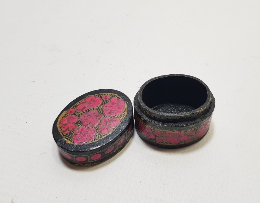 OSMANLI DÖNEMİ EL BOYAMA PAPİER MACHE TESPİH KUTUSU