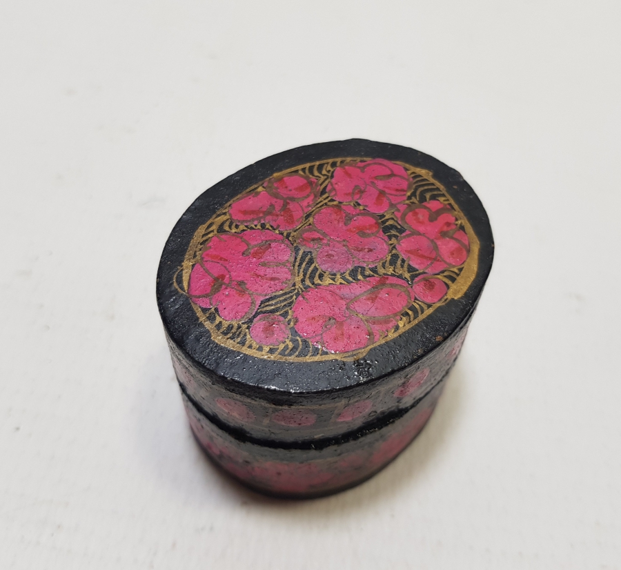 OSMANLI DÖNEMİ EL BOYAMA PAPİER MACHE TESPİH KUTUSU