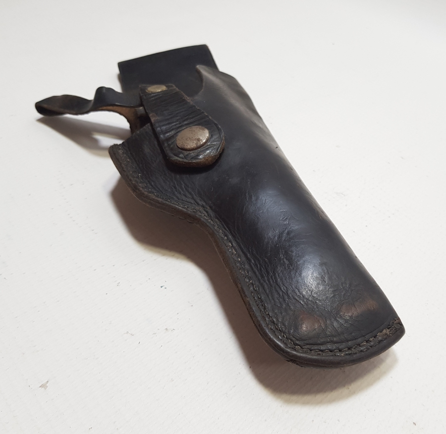 OSMANLI DÖNEMİ DERİDEN MAMUL NADİR BEKÇİ TABANCA KILIFI