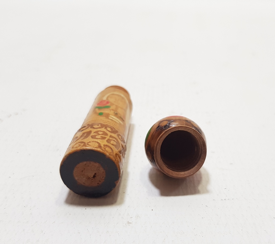 ÜZERİ EL BOYAMA İŞÇİLİKLİ ANTİKA AHŞAP İĞNEDAN