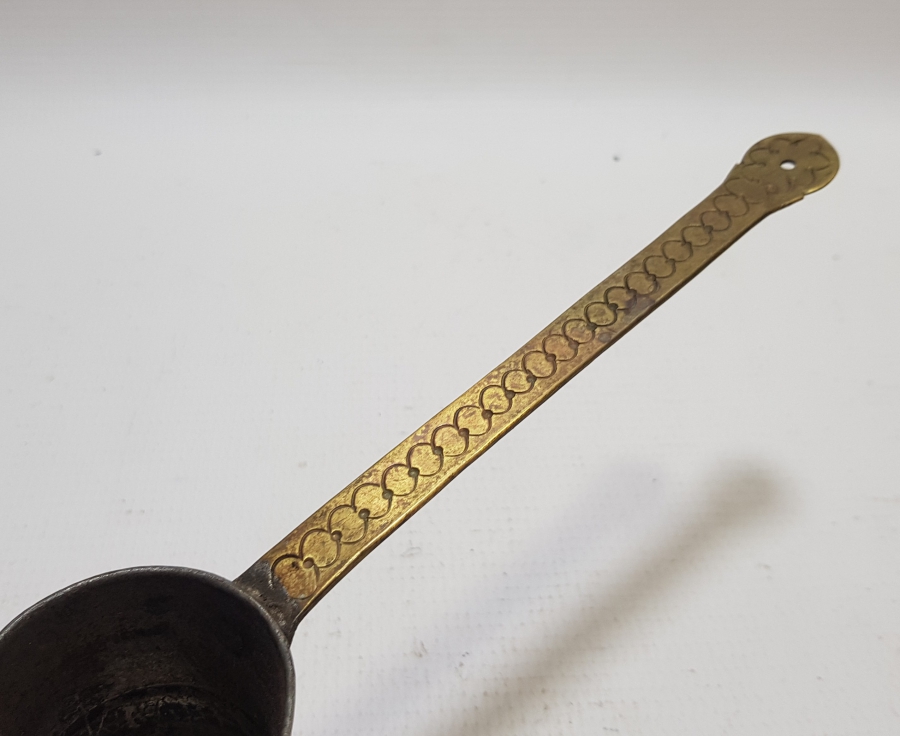 TAMAMI İŞLEMELİ VE DAMGALI KAHVE CEZVESİ