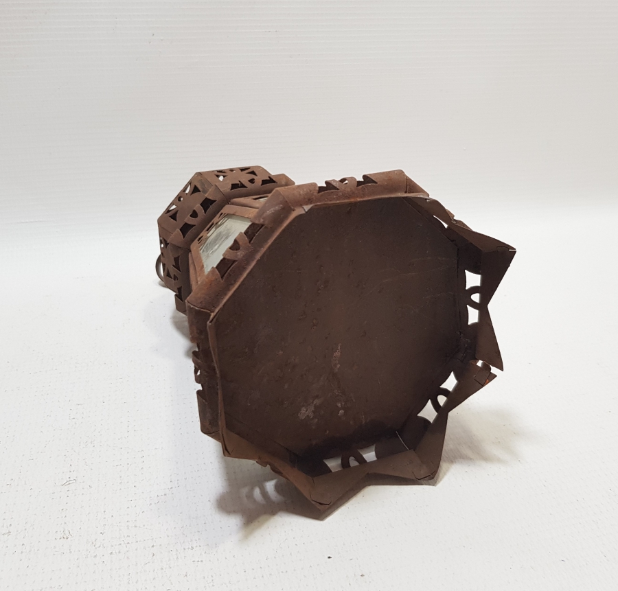 TESTERE İŞÇİLİKLİ NADİR FORMDA EL YAPIMI EL MUMLUĞU