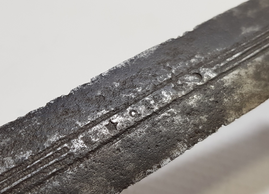 1946 TARİHLİ BOYNUZ SAPLI VE KALEM İŞÇİLİKLİ BURSA İŞİ KABADAYI KAMASI