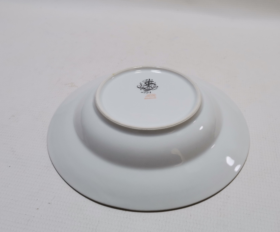 ARKASI OSMANLICA YAZILI VE ALTIN VARAKLI PORSELEN YEMEK TABAĞI