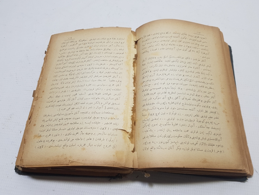 HAREKAT-I BAHRİYE İSİMLİ 1927 YILI BASKI KİTABIN 1. CİLDİ