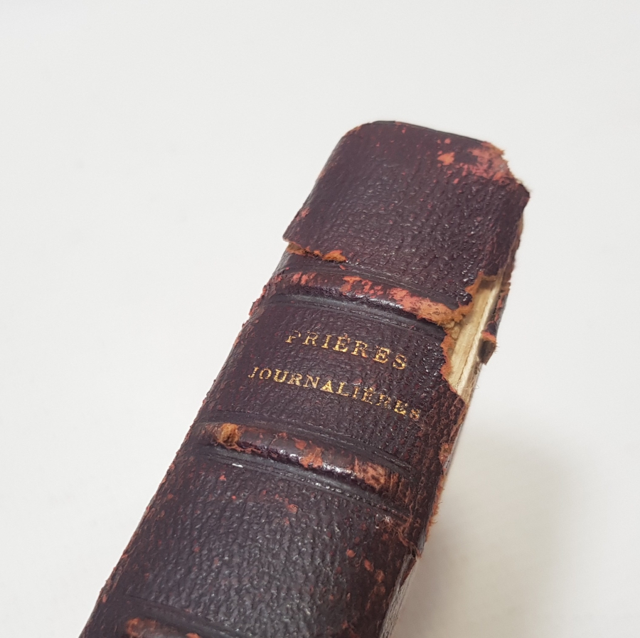 1929 TARİHLİ İBRANİCE VE FRANSIZCA ROMAN