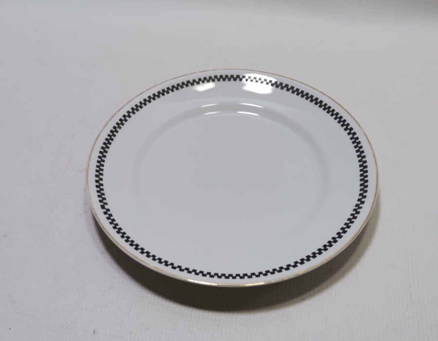 ARKASI OSMANLICA YAZILI VE ALTIN VARAKLI PORSELEN TABAK