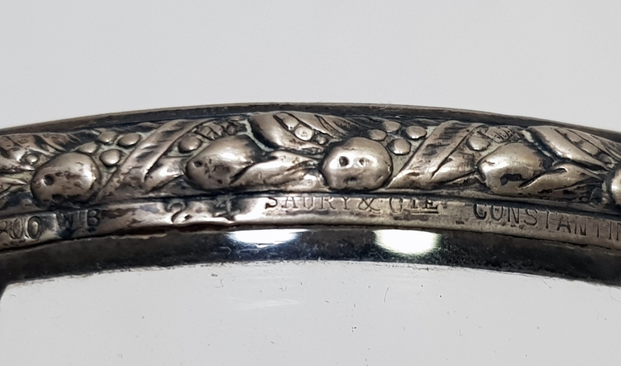 MEŞHUR SAURY USTA YAPIMI KRİSTAL KESME İŞÇİLİKLİ OSMANLI DÖNEMİ GÜMÜŞ APLİKLİ İKRAMLIK