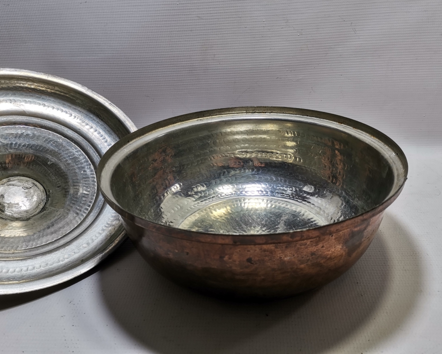 İÇİ KALAYLANMIŞ ANTİKA BAKIR TENCERE