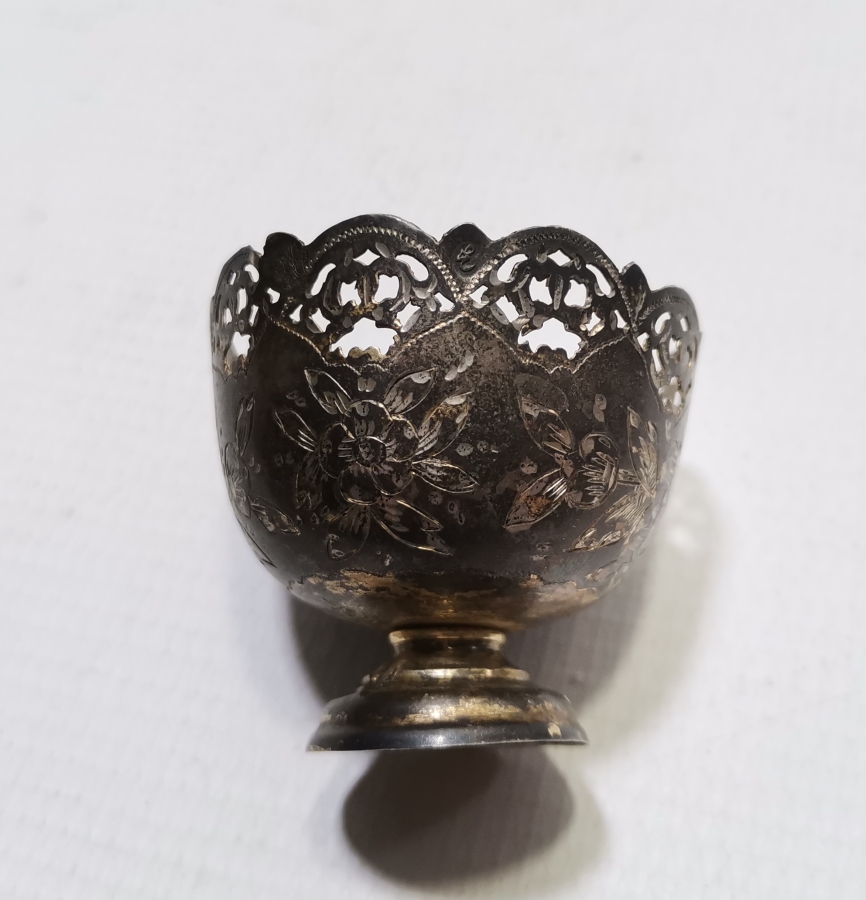 OSMANLI DÖNEMİ TESTERE VE KALEM İŞÇİLİKLİ TUĞRALI GÜMÜŞ FİNCAN ZARFI