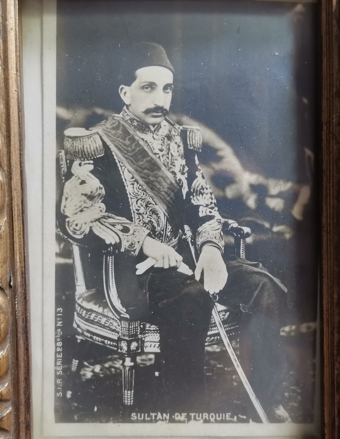 ASKERİ KIYAFETLER İÇİNDE ABDÜLHAMİD HAN KARTPOSTAL