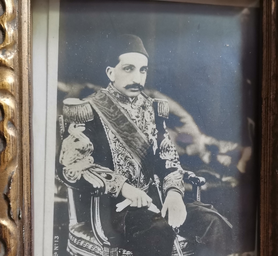 ASKERİ KIYAFETLER İÇİNDE ABDÜLHAMİD HAN KARTPOSTAL