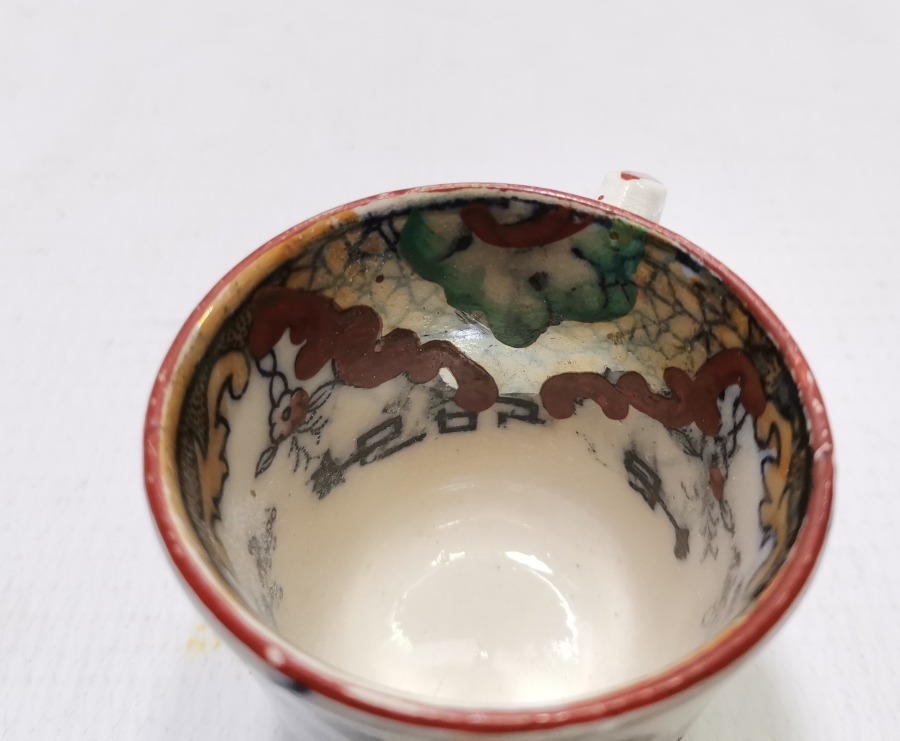 İÇİ VE DIŞI EL BOYAMA İŞÇİLİKLİ NADİR ÇİN KAHVE FİNCANI