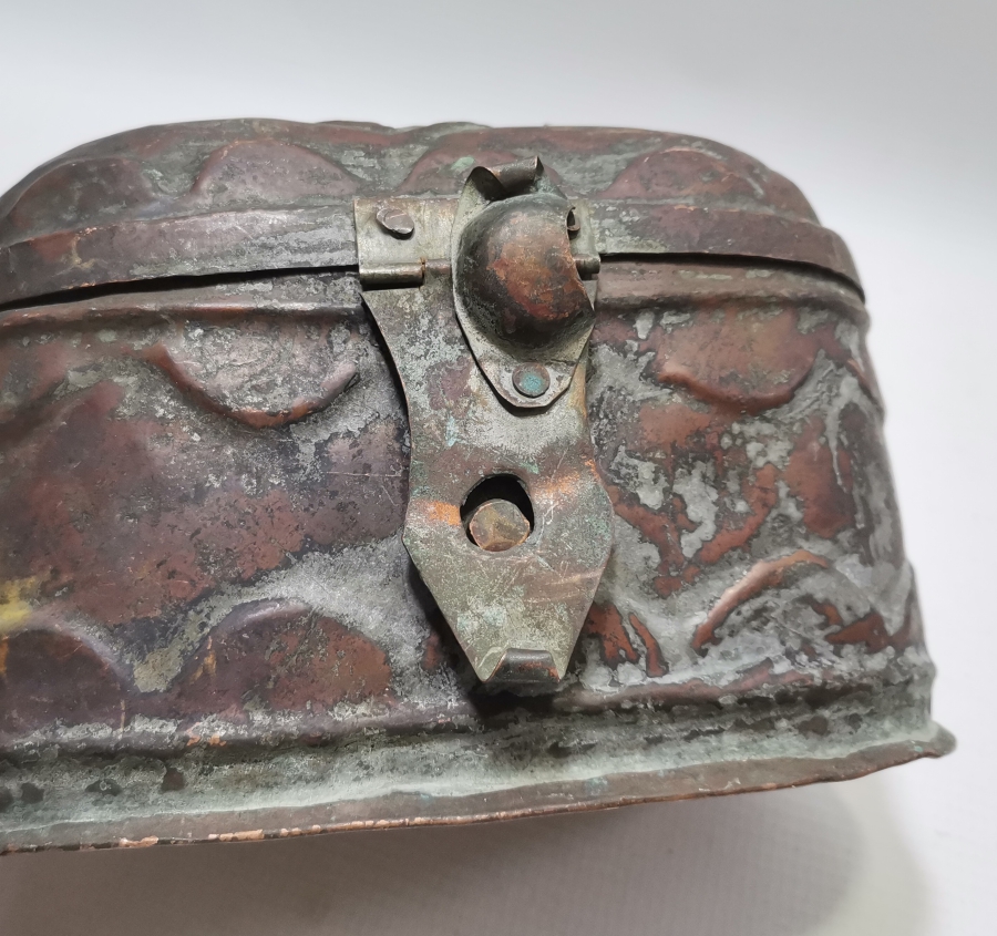 OSMANLI DÖNEMİ KABARTMA İŞÇİLİKLİ BAKIR HAMAM SABUNLUĞU KİLDANLIK