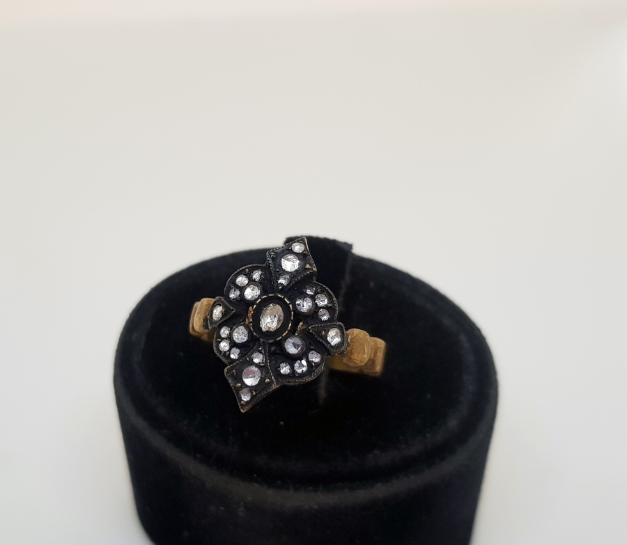 ÖZEL YAPIM ELMAS TAŞLI RUMİ MODEL YÜZÜK