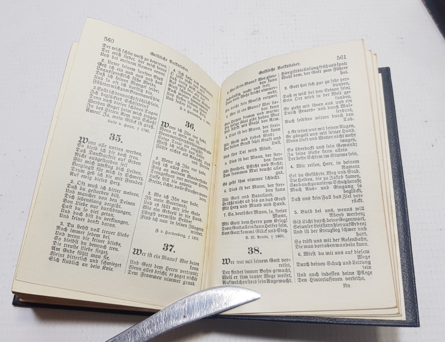 ORİJİNAL KUTUSUNDA İÇİ GRAVÜRLÜ İNCİL