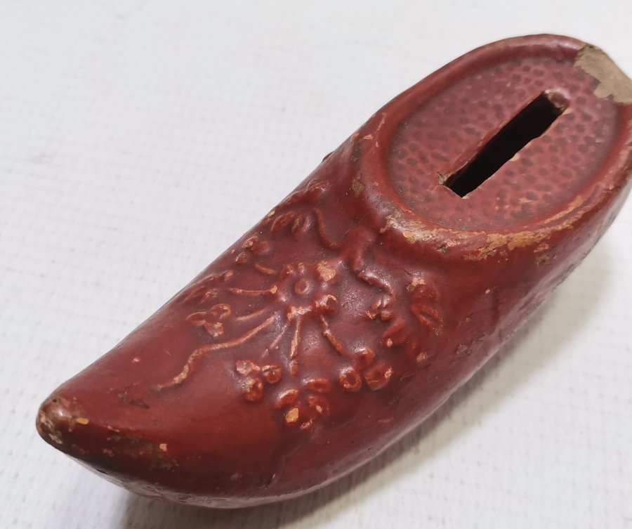 ÇARIK FORMUNDA YAPILMIŞ OSMANLI DÖNEMİ NADİR KÜTAHYA KUMBARA