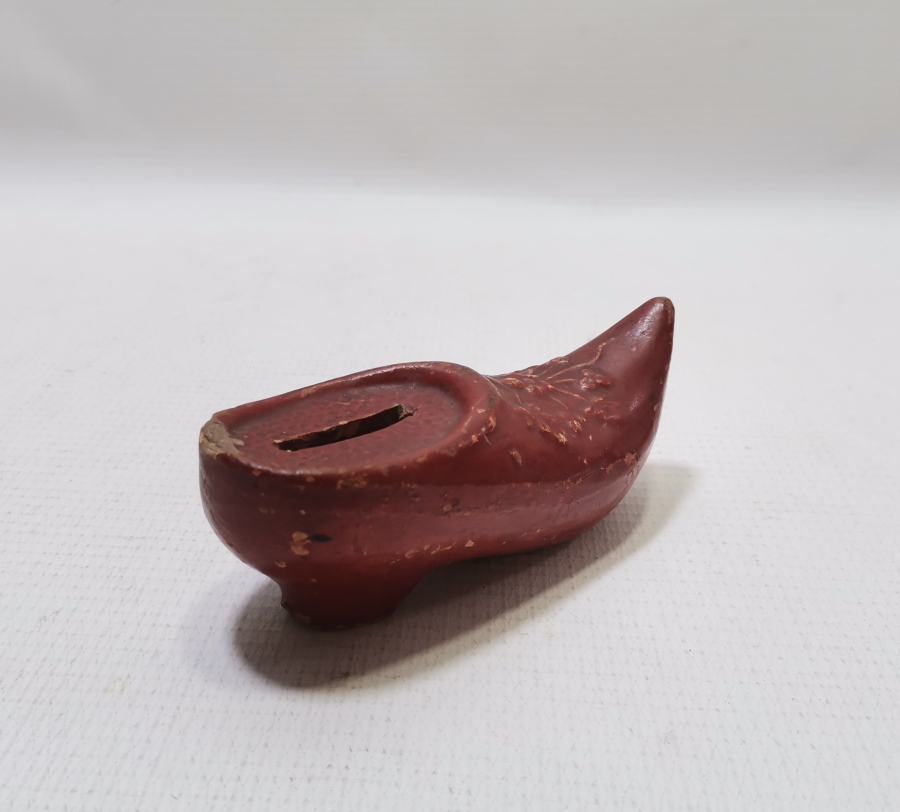 ÇARIK FORMUNDA YAPILMIŞ OSMANLI DÖNEMİ NADİR KÜTAHYA KUMBARA