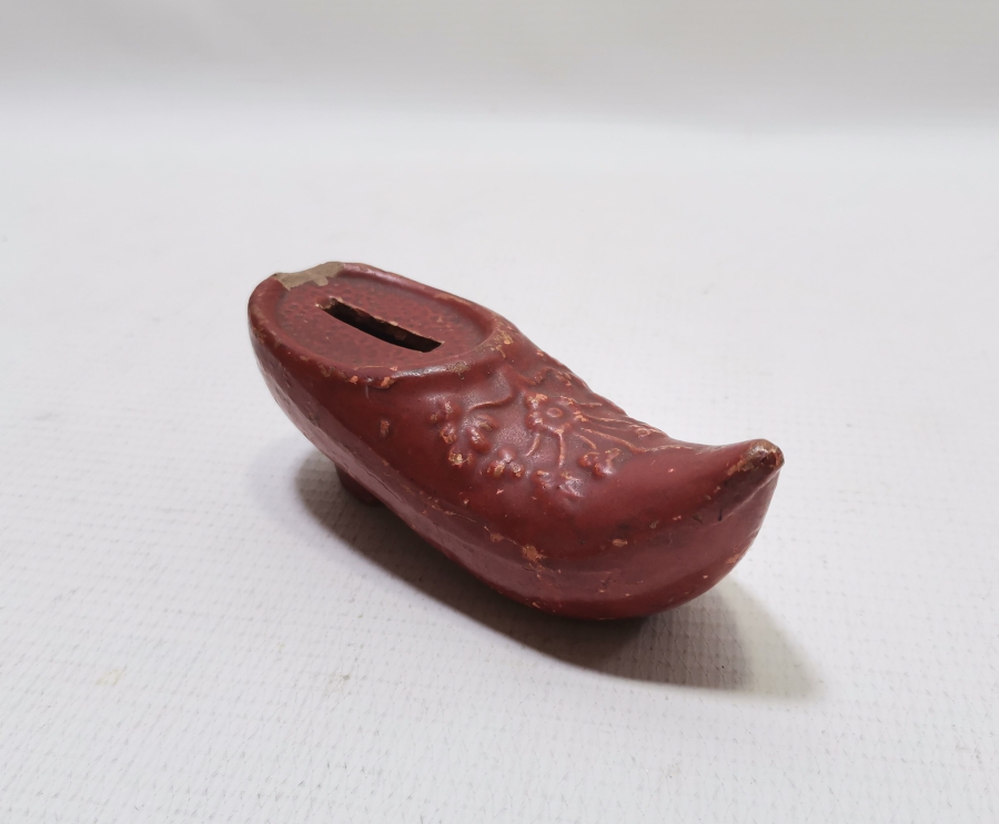 ÇARIK FORMUNDA YAPILMIŞ OSMANLI DÖNEMİ NADİR KÜTAHYA KUMBARA