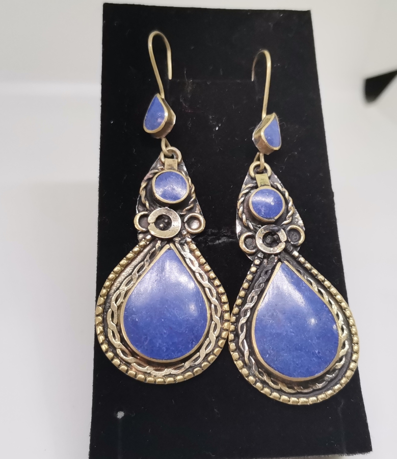 ÜZERİ LAPİS TAŞLI TÜRKMEN İŞİ ANTİKA KÜPE