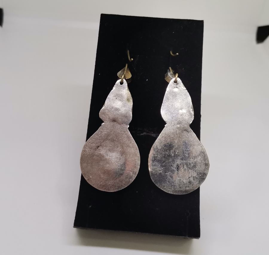 ÜZERİ LAPİS TAŞLI TÜRKMEN İŞİ ANTİKA KÜPE