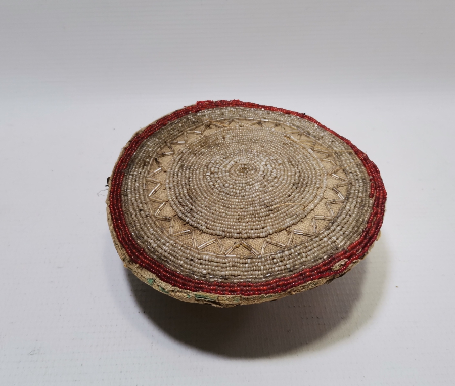 ÜZERİ OPAL BONCUKLU OSMANLI DÖNEMİ NADİR FORMDA GELİN TEPELİĞİ