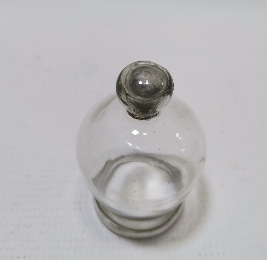 OSMANLI DÖNEMİ ÜFLEME CAM HACAMAT KUPASI