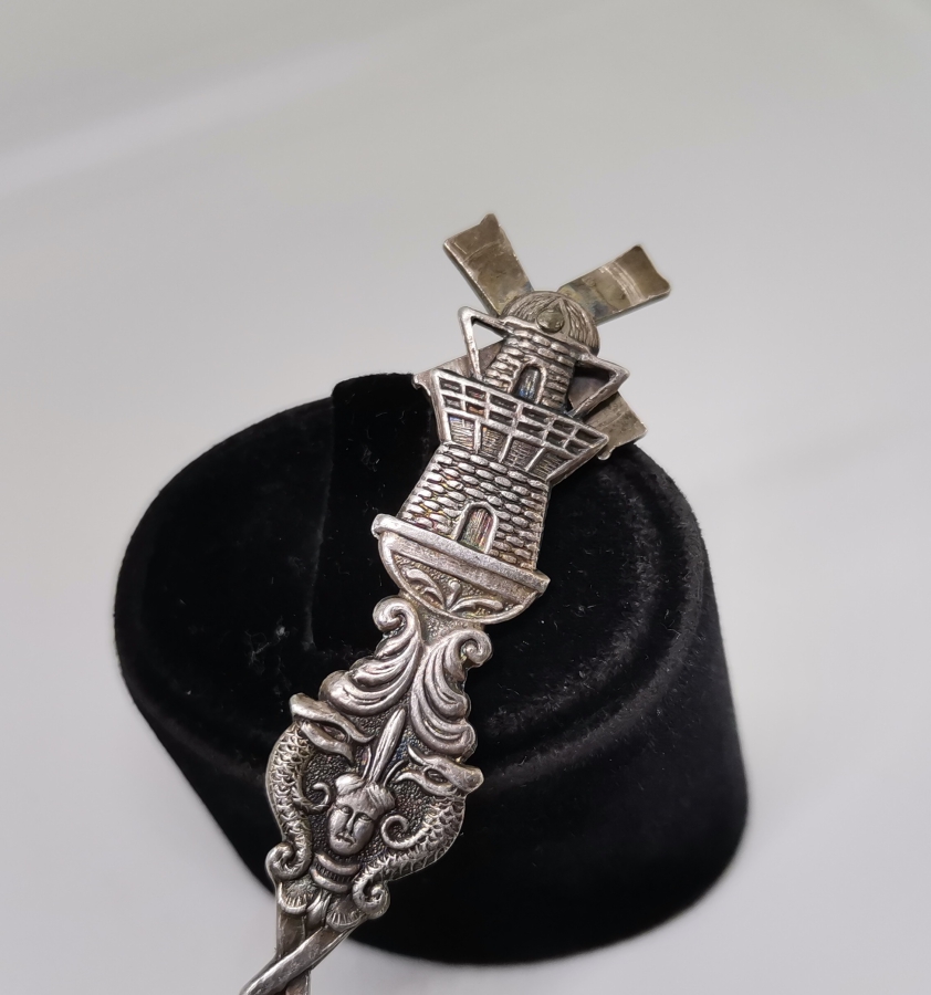 KABARTMA İŞÇİLİKLİ ANTİKA GÜMÜŞ HATIRA KAŞIK