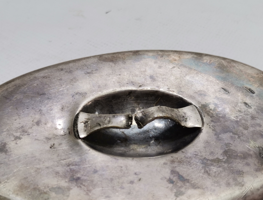 ÜZERİ OSMANLICA YAZILI VE DENİZ ÇIPALI NADİR SEFERTASI KAPAĞI