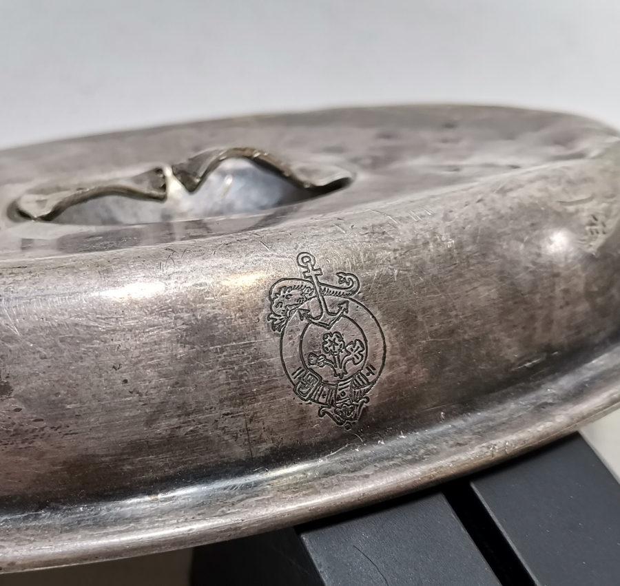 ÜZERİ OSMANLICA YAZILI VE DENİZ ÇIPALI NADİR SEFERTASI KAPAĞI