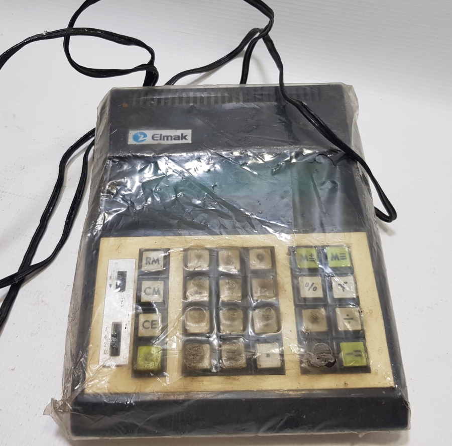 ANTİKA ELEKTRİKLİ HESAP MAKİNESİ