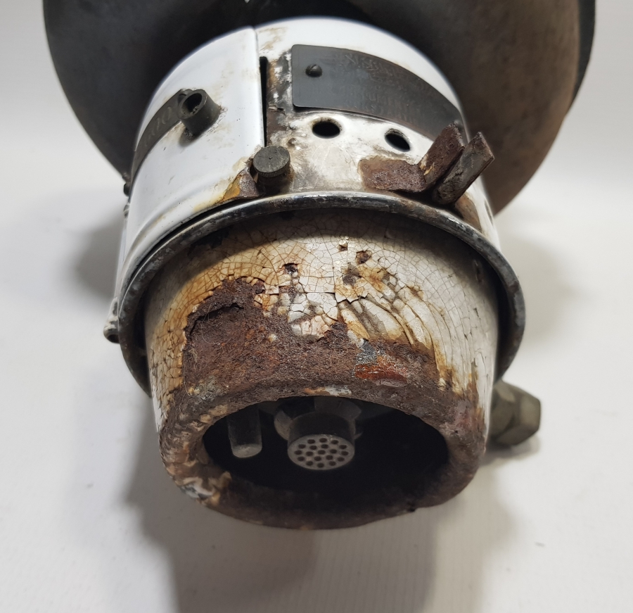 ÜZERİNDE OSMANLICA VE FRANSIZCA ETİKET BULUNAN H. & J. BLUMENTHAL FRERES CONSTANTINOPLE YAZILI NADİR SOKAK LAMBASI