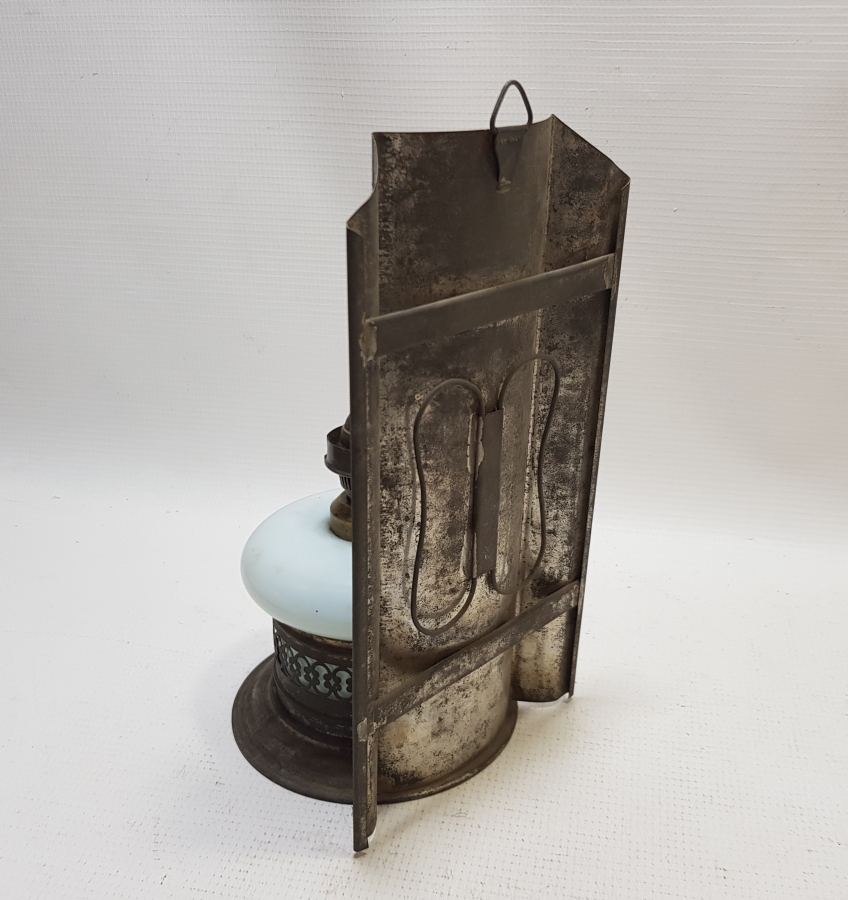 ORİJİNAL LAMBALIĞIYLA OSMANLI DÖNEMİ AJUR İŞÇİLİKLİ SÜLEYMANİYE OPALİN GAZ LAMBASI