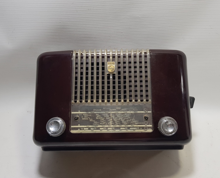 ANTİKA PHILIPS AHŞAP KASA RADYO