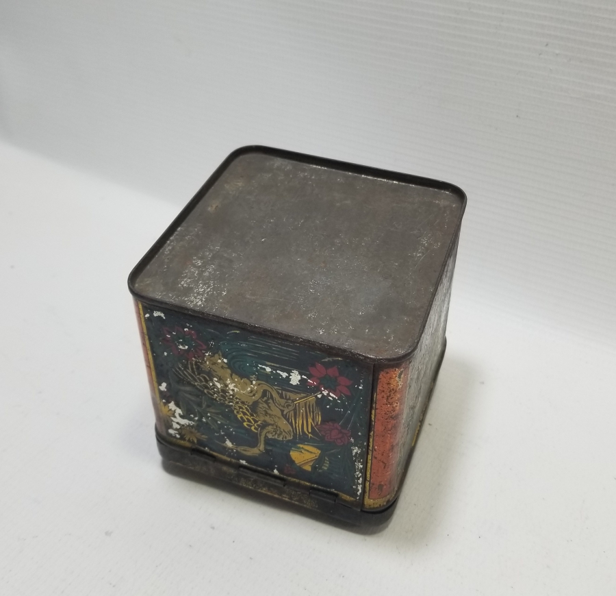 ORİJİNAL ETİKETİYLE OSMANLI DÖNEMİ NADİR ÇAY KUTUSU