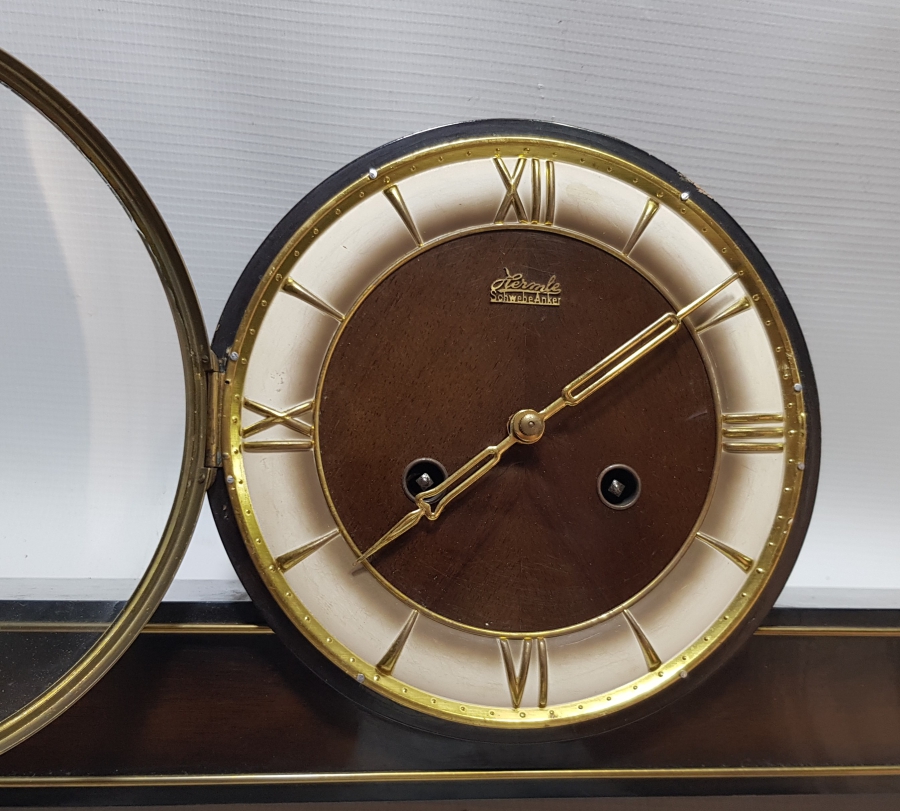 ORİJİNAL ANAHTARIYLA ANTİKA KURMALI ALMAN ŞÖMİNE SAATİ