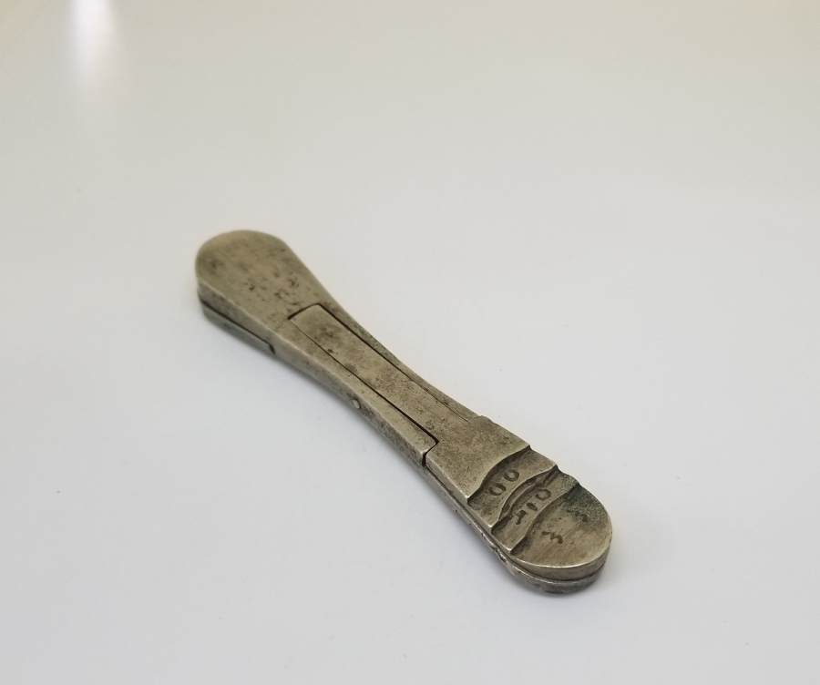 NADİR TİPTE İLK KEZ GÖRÜLEN KUYUMCU TERAZİSİ