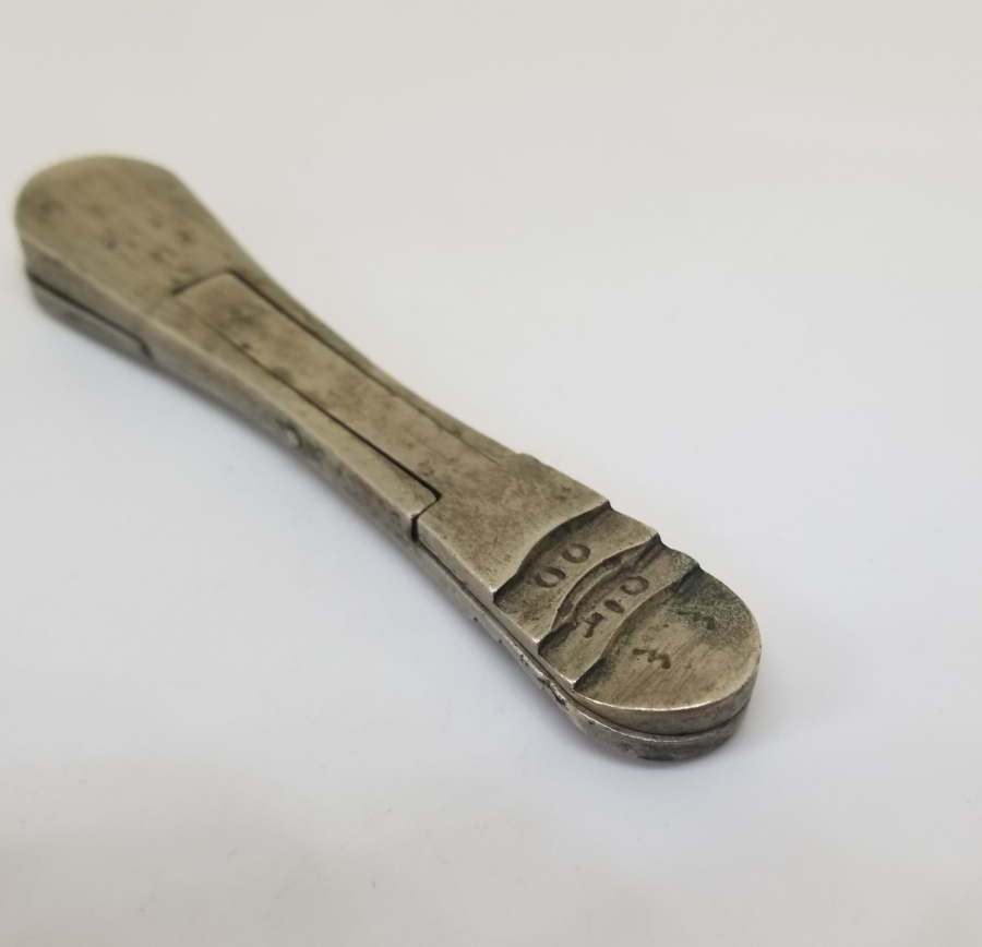 NADİR TİPTE İLK KEZ GÖRÜLEN KUYUMCU TERAZİSİ