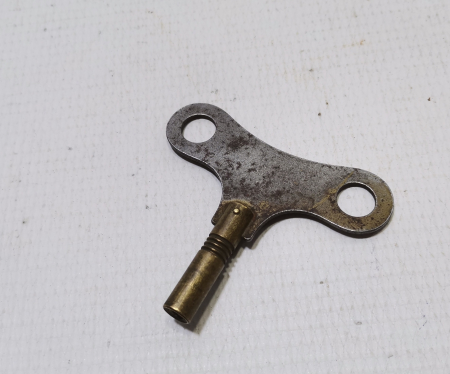 OSMANLI DÖNEMİ DUVAR SAATİ KURMA ANAHTARI