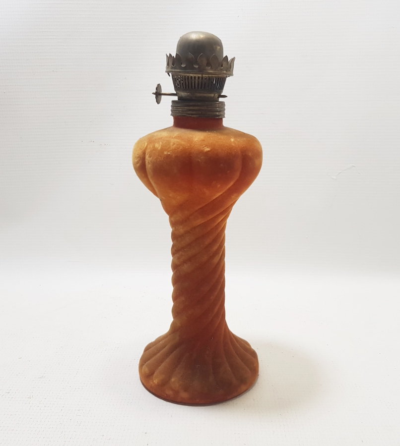 BURGULU MODEL ANTİKA GAZ LAMBASI