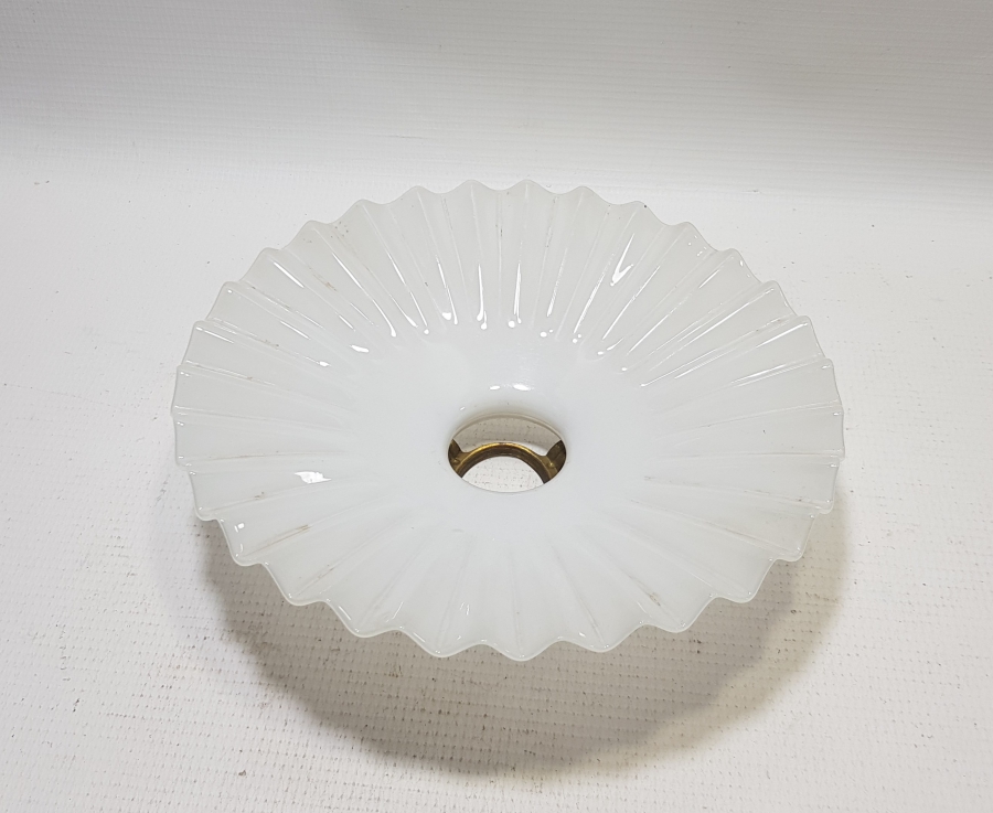 OSMANLI DÖNEMİ NADİR TİPTE CAM OPALİN FIRFIRLI LAMBA ABAJURU