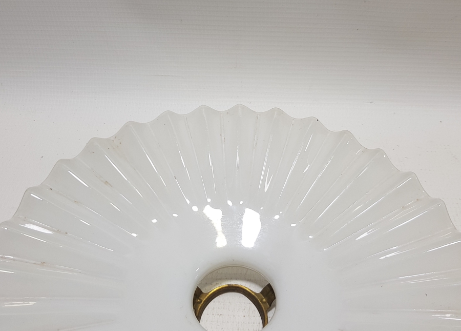 OSMANLI DÖNEMİ NADİR TİPTE CAM OPALİN FIRFIRLI LAMBA ABAJURU